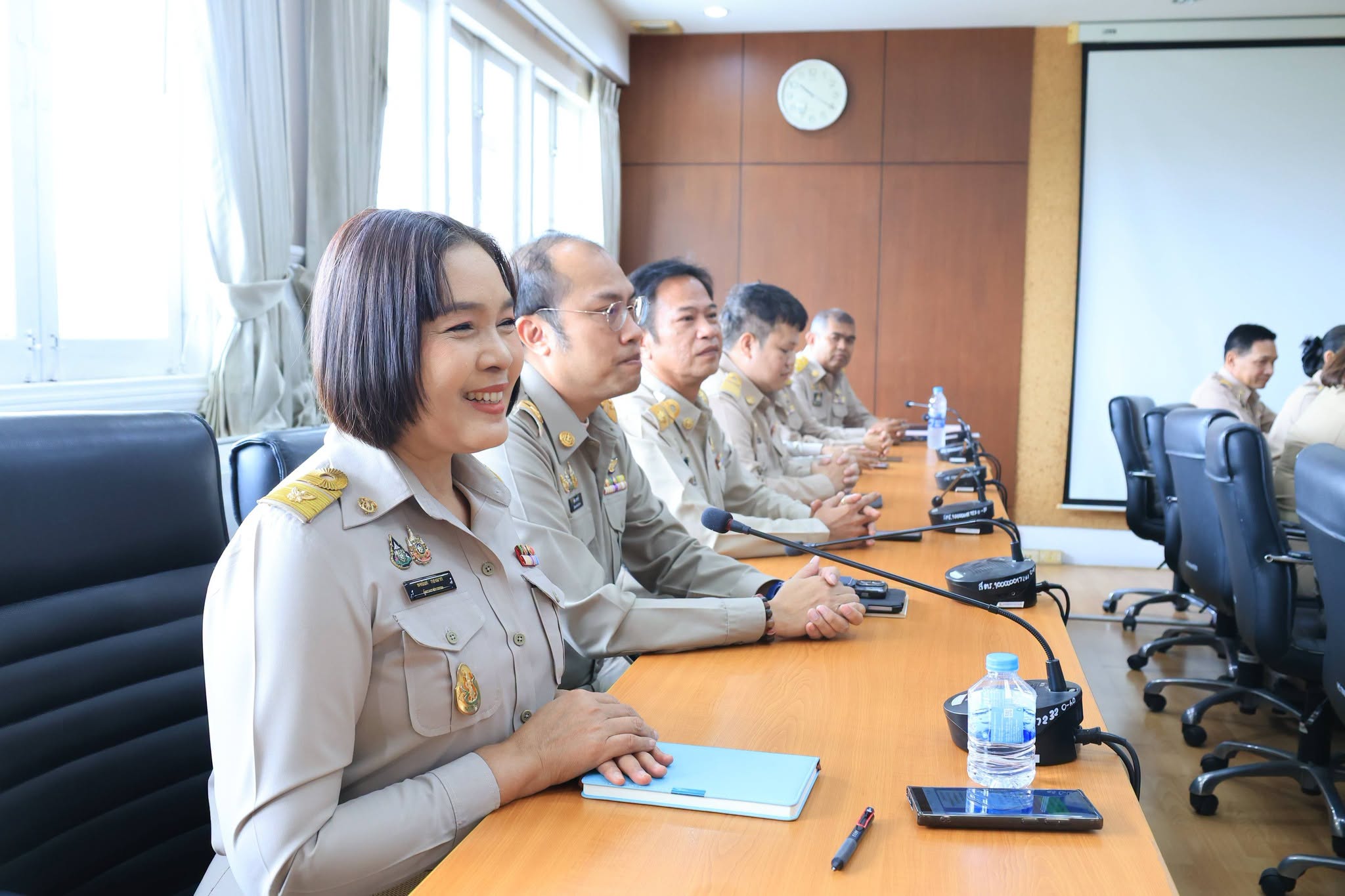title - คณะผู้บริหาร ส.ป.ก. แสดงความยินดี เนื่องในโอกาส ปลัดกระทรวงเกษตรและสหกรณ์ เข้ารับตำแหน่งใหม่